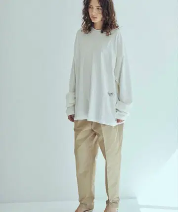 Seavally Mountain Club 그래픽 L/S 티셔츠