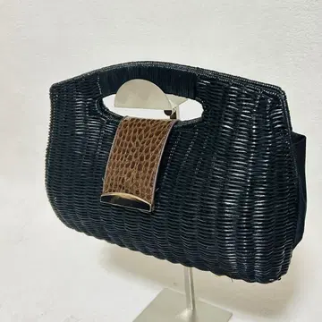 라탄 클러치 바스켓백 블랙 핸드백 악어 무늬 가죽