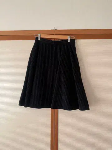 라운지 드레스 스트라이프 플레어 스커트