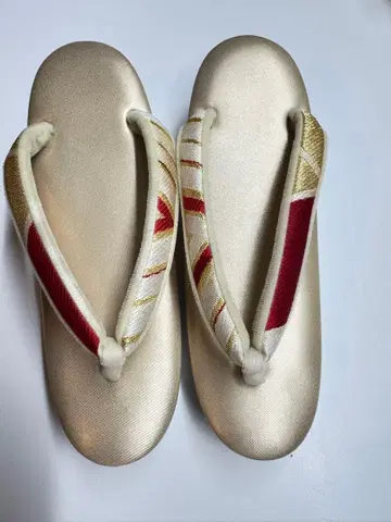 후리소데 골드 조리 스트라이프 무늬