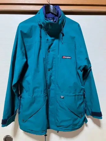 [Berghaus] M Gore-Tex 마운틴 자켓 영국제