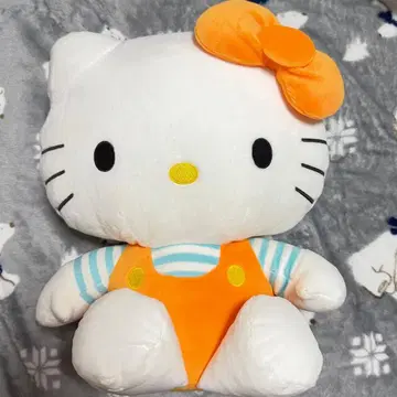 우메즈 미즈키 우메자키 신야 봉제 인형 산리오 남자 키티 무대