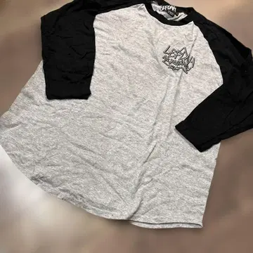 leflah 래글런 티셔츠