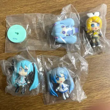 하츠네 미쿠 카가미네 린 미니 피규어