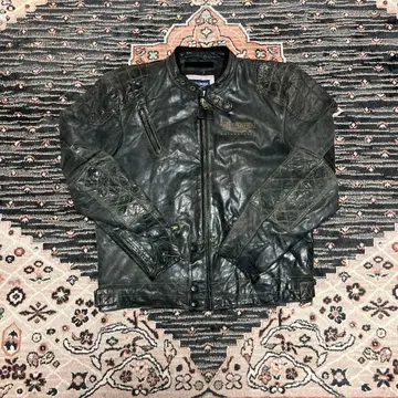 [ 묵직함 ] Triumph 가죽 자켓 블랙