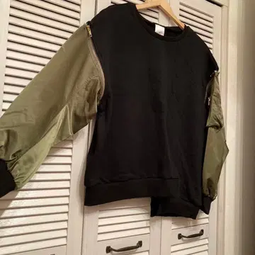 Risley 정가 18000엔 정도 블루종풍 지퍼 티셔츠