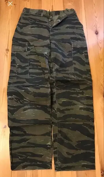 밀리터리 팬츠 DO NOT REMOVE THIS LABEL