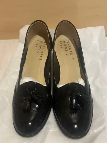 MARGARET HOWELL 블랙 로퍼 6cm 힐