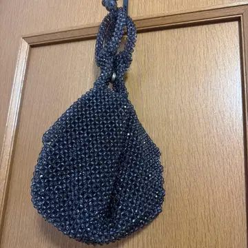 EMMEL REFINES 비즈 핸드백 블랙