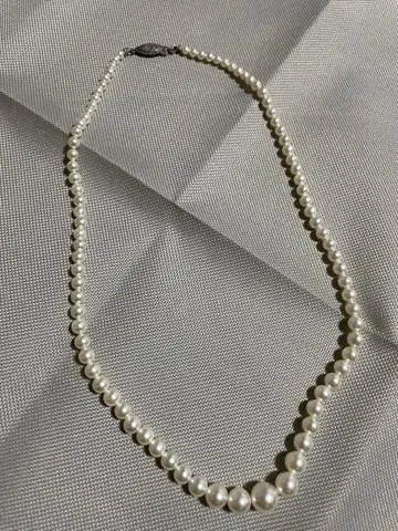 화이트 펄 목걸이 약 42cm silver 각인 금장 장식