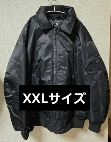 유니클로 j 플러스 다운 자켓 XXL 사이즈 블랙