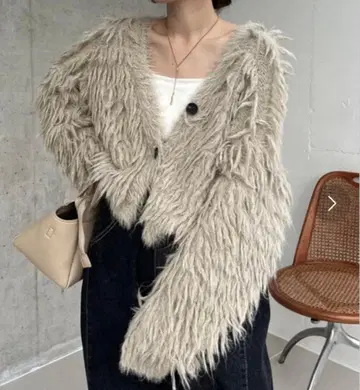 CAPRICIEUX LE'MAGE 프린지 V 가디건