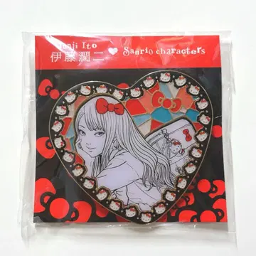 이토 준지 산리오 공식 토미에 헬로키티 배지 미개봉 새상품