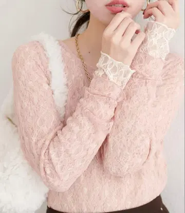 [ 미사용 새상품 ] 내추럴 꾸뛰르 리버서블 레이스 상의 핑크