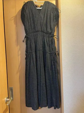 리본 슬리브리스 원피스 CWFO242027 여성용