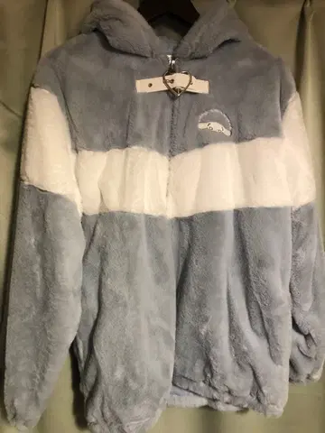 산리오 시나모롤 귀 달린 퍼 블루종