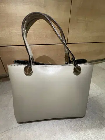 아이보리 천연 가죽 백