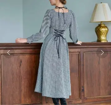 앙데팡당 하운드투스 체크 패턴 원피스 백 레이스업 허리 턱 브라운