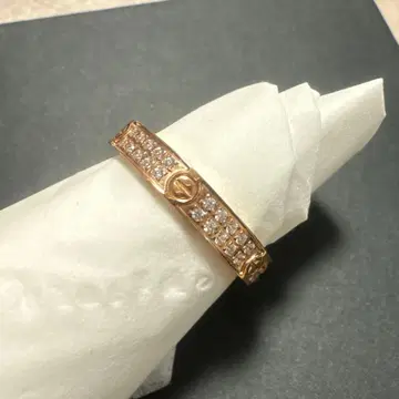 골드톤 크리스탈 장식 반지