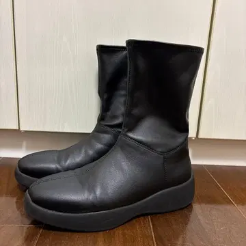 유니클로 스트레치 숏부츠 블랙 23.5cm