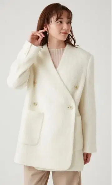 emmi 노카라 더블 자켓 코트
