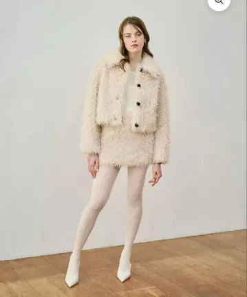 새상품 미사용 MURUA 보아 아우터 베이지 자켓