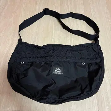 GREGORY 숄더백 블랙 M