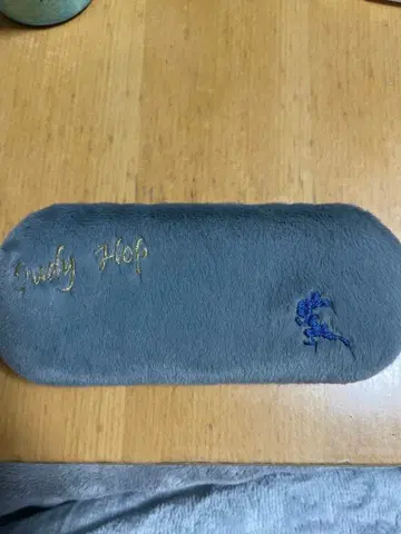 퍼 소재 안경 케이스 Zootopia