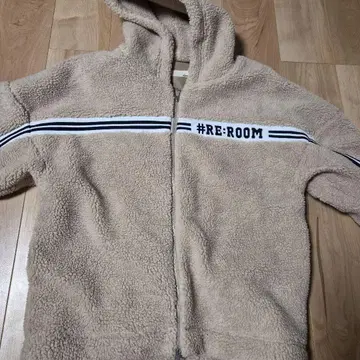 #RE:ROOM 플리스 자켓 베이지