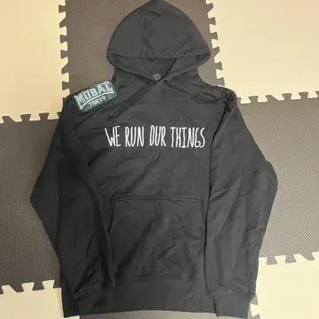 MOBSTYLES 후드 부착 후드티