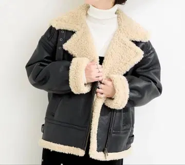 B.C STOCK 무스탕 라이크 플라이트 코트