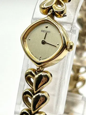 SEIKO 1E20-5280 하트 벨트 여성용 뱅글 watch