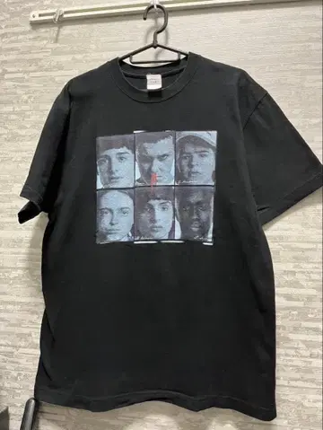 기묘한 이야기 T셔츠 블랙