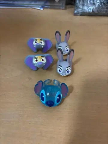 디즈니 반지 가챠