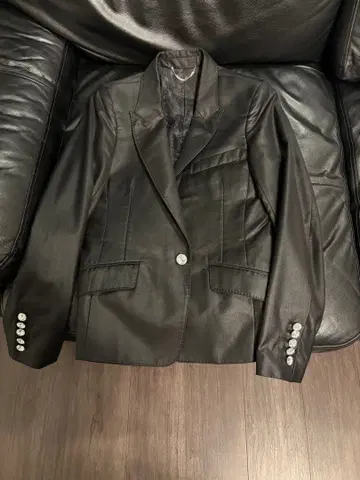 GOSTAR DE FUGA 수트 미다스 9 (베스트 포함) 호스트