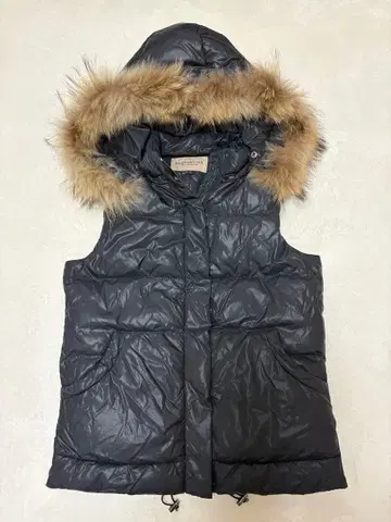 PROPORTION BODY DRESSING 퍼 달린 블랙 다운 베스트