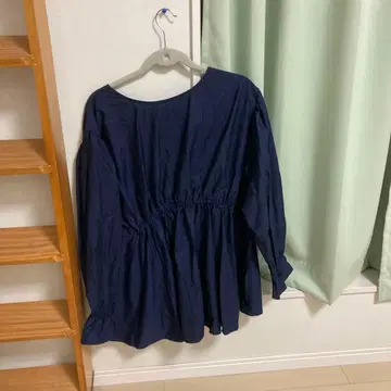 [ 1회 착용 ] 네이비 블라우스