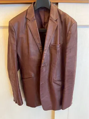 브라운 가죽 싱글 브레스 자켓