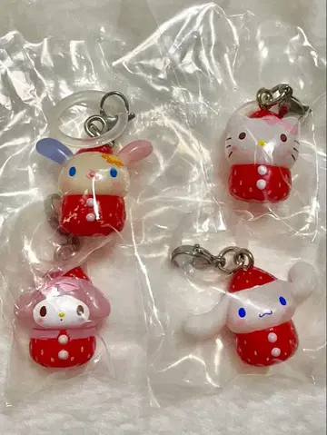 산리오 딸기 메지루시 액세서리 우사하나 키티 마이멜로디 시나몬