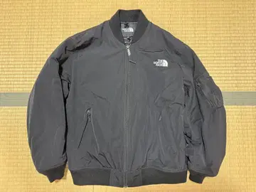 The north face 인슐레이션 봄버 자켓 블랙 MA-1