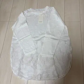 새상품 LE MELANGE 롱T 자수 cloche 르멜란쥬