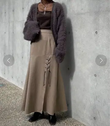 &g'aime 앙제므 레이스업 스커트 롱 스커트 베이지