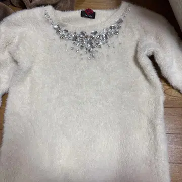 DATURA datura 비쥬 포함 화이트 니트