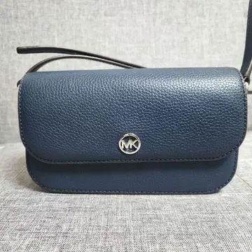 마이클코어스 숄더백 네이비