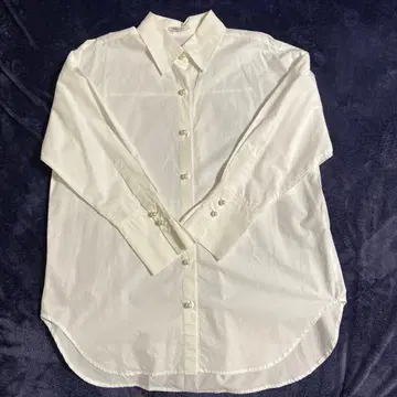 엠마 테일러 펄 버튼 셔츠