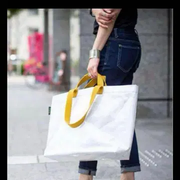 HAYNI(헤이 니) PVC 토트 숄더백 nurud