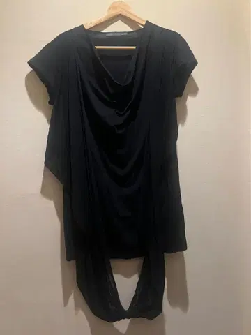 JULIUS 후프넥 티셔츠