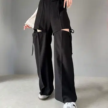 컷 아웃 디자인 블랙 와이드 팬츠