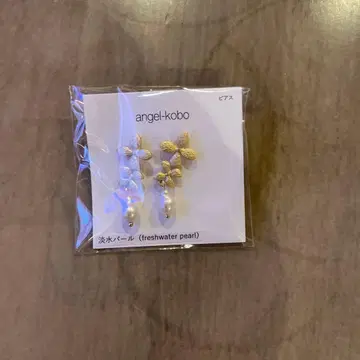 angel-kobo 꽃 모티브 귀걸이