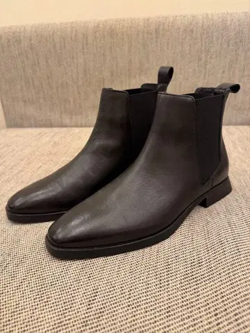 ZARA 가죽 사이드 고어 부츠 40인치